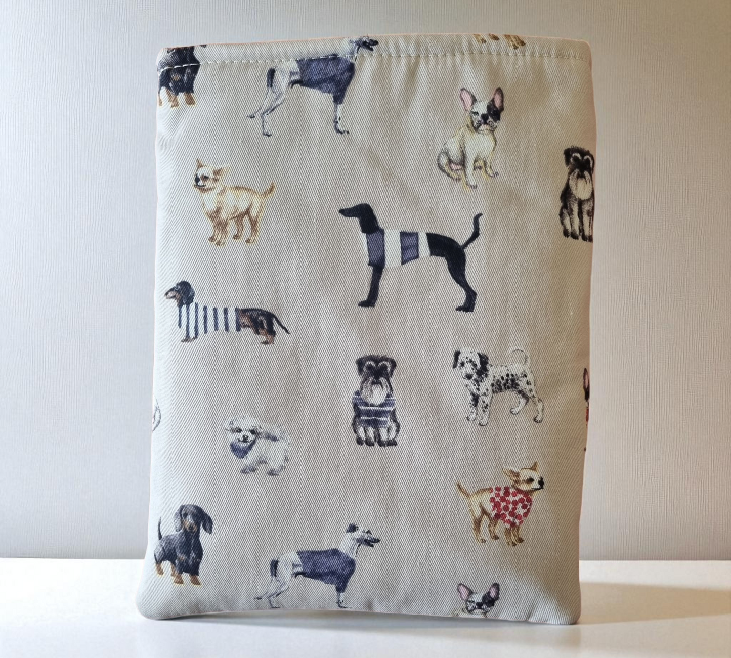 Medium Book Sleeve - Dogs